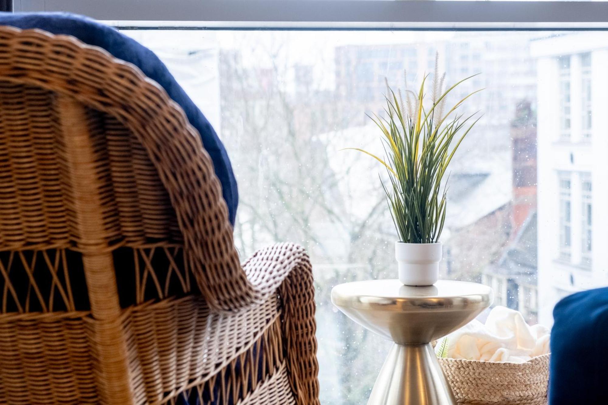 Ultra Stylish 2 Bedroom Apt Centrally Located Birmingham Buitenkant foto