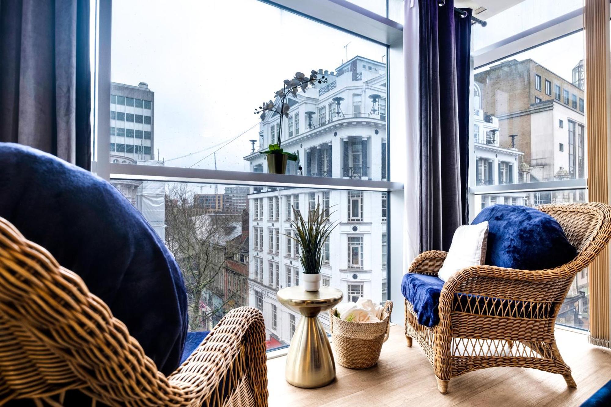 Ultra Stylish 2 Bedroom Apt Centrally Located Birmingham Buitenkant foto